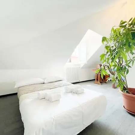 Appartement Mansarda Vista Mare A Zinola à Savone Extérieur photo